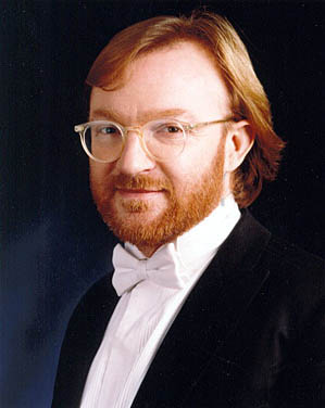 Martyn Brabbins - Photo (c) DR