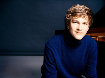 Jan Lisiecki 3 © DG:Mathias Bothor SMALL