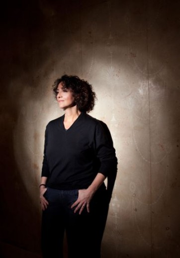 Nathalie-Stutzmann-2_cop-Simon-Fowler-_Deutsche-Grammophon