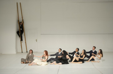 Two cigarettes in the dark (Saison 2014-2015)