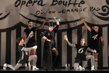 LES CHEVALIERS DE LA TABLE RONDE