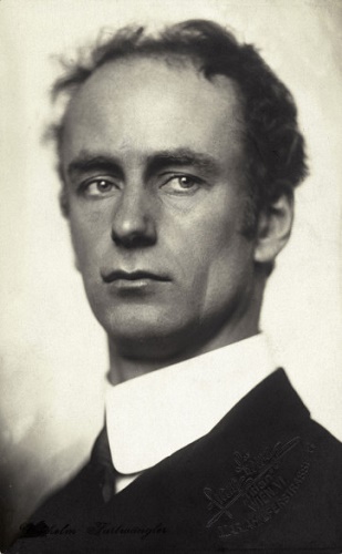 7OE-I1-472802 ORIGINAL: Wilhelm Furtwaengler, deutscher Dirigent. Photographie von Franz Loewy. Um 1920 Handschriftensammlung der Wienbibliothek im Rathaus