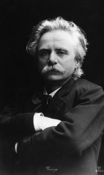 pia0070akg.jpg_470_750_2