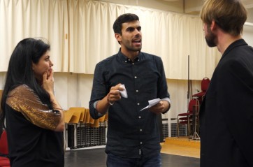 foto-2-andrea-bernhard-m-bei-den-proben-vor-der-jury-mit-den-sangern