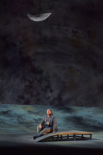 Direction Paul Daniel Mise en scène Yoshi Oïda Décors Tom Schenk Costumes Richard Hudson Lumières Fabrice Kebour Leila Joyce El-Khoury Nadir Sébastien Droy Zurga David Bizic Nourabad Jean-Vincent Blot Orchestre Orchestre National Bordeaux Aquitaine Chœur Chœur de l'Opéra National de Bordeaux Chef de chœur Salvatore Caputo