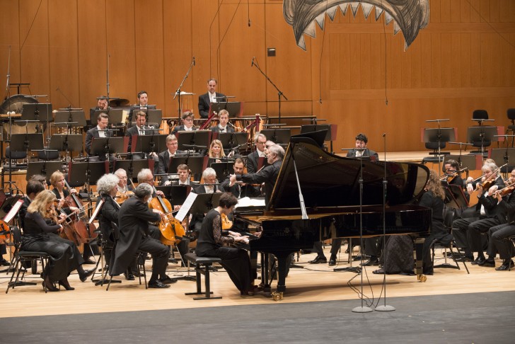Muenchner_Philharmoniker__Valery_Gergiev__Helene_Grimaud_credit_Hans_Engels