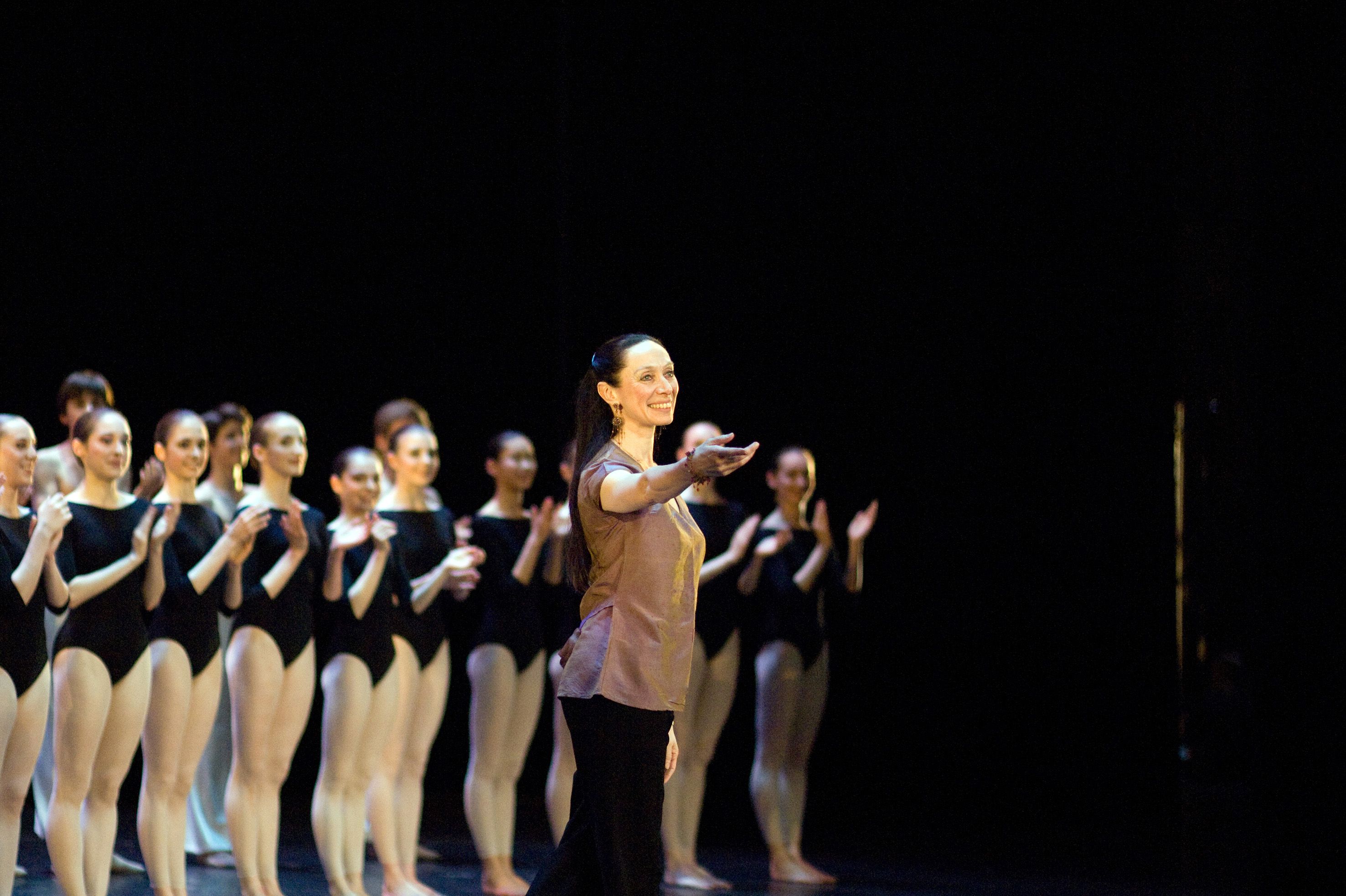 Elisabeth Platel Une Directrice Qui Defend L Ecole De Danse Francaise Resmusicaresmusica