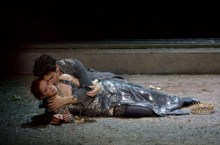 Manon-Paris©-Stefan-Brion