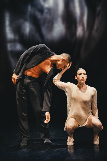 SIGNING OFF ©Rahi Rezvani 2018_online_6