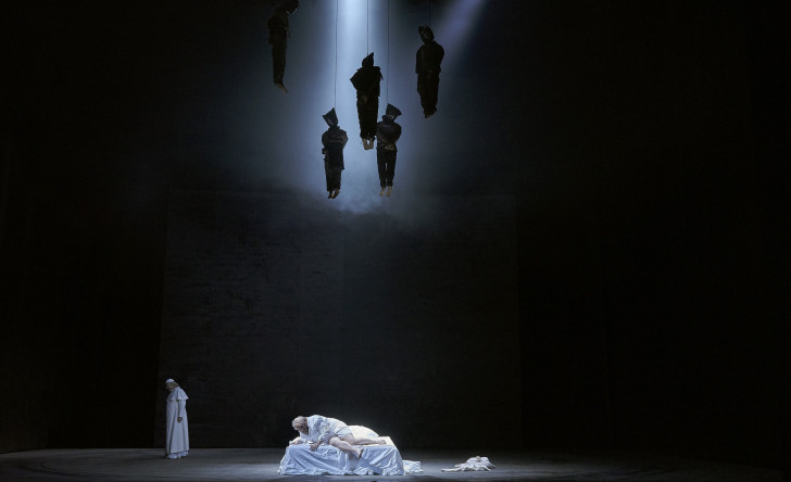 16241_stutt_doncarlos_hpk1082