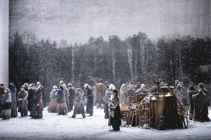 a ACTE 2 Violon_sur_le_toit_G-1649_PhotoKlara_Beck