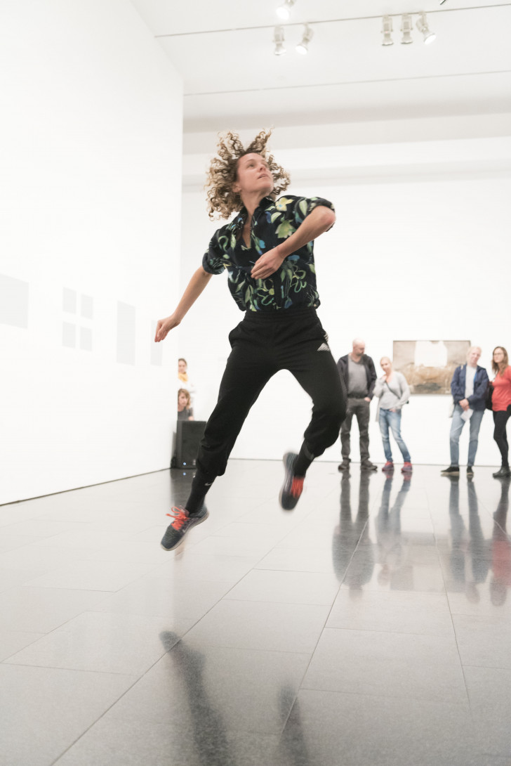 Boris Charmatz, 20 danseurs pour le XXème siècle - Jacquelyn Elder © Anna Fabrega